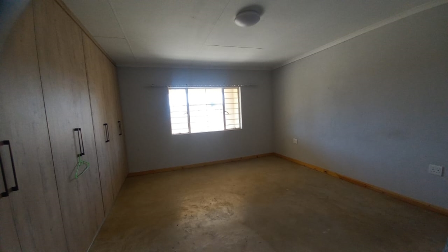 4 Bedroom Property for Sale in Leeukuil AH Limpopo