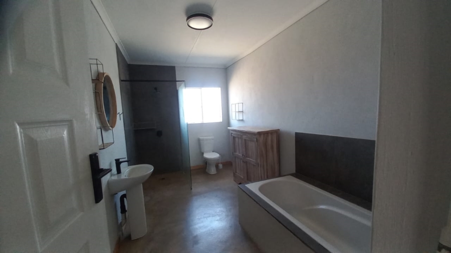 4 Bedroom Property for Sale in Leeukuil AH Limpopo
