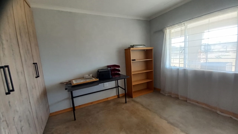 4 Bedroom Property for Sale in Leeukuil AH Limpopo
