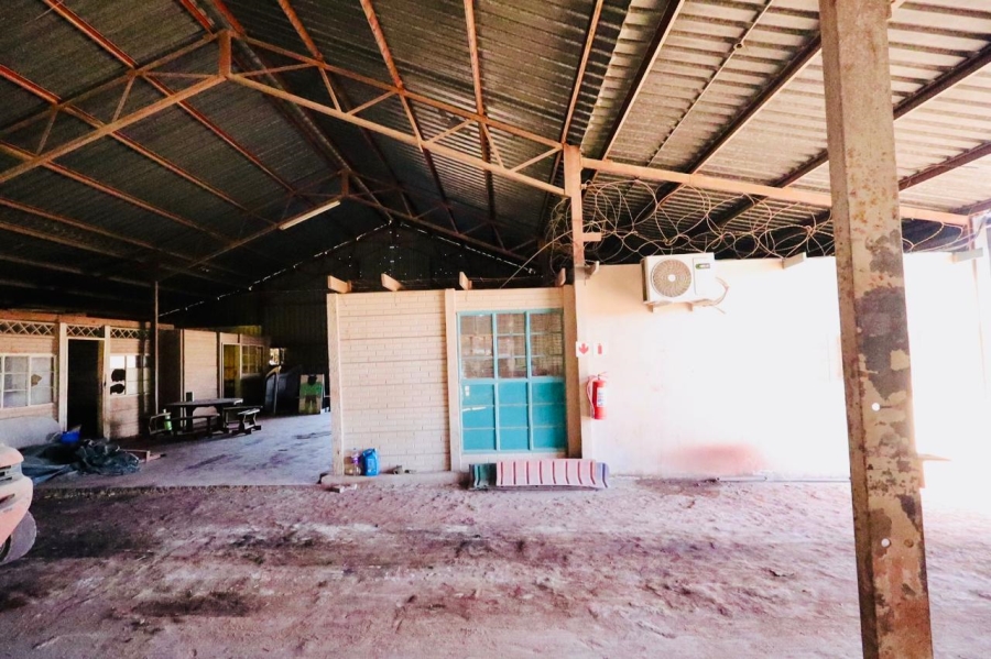  Bedroom Property for Sale in Ladine Limpopo