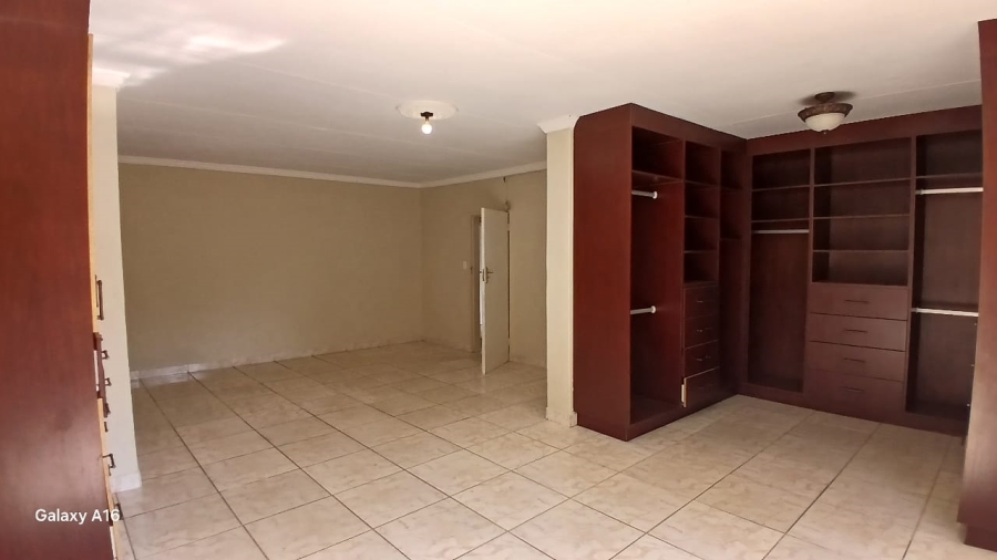 4 Bedroom Property for Sale in Vaalwater Limpopo