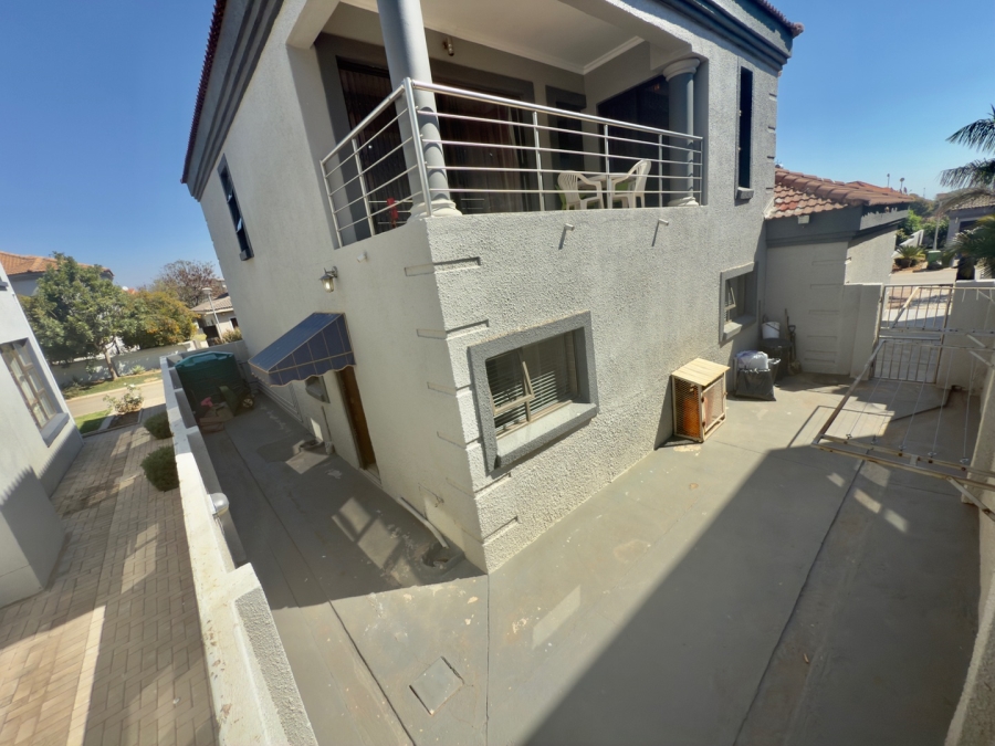 3 Bedroom Property for Sale in Woodhill Estate Limpopo