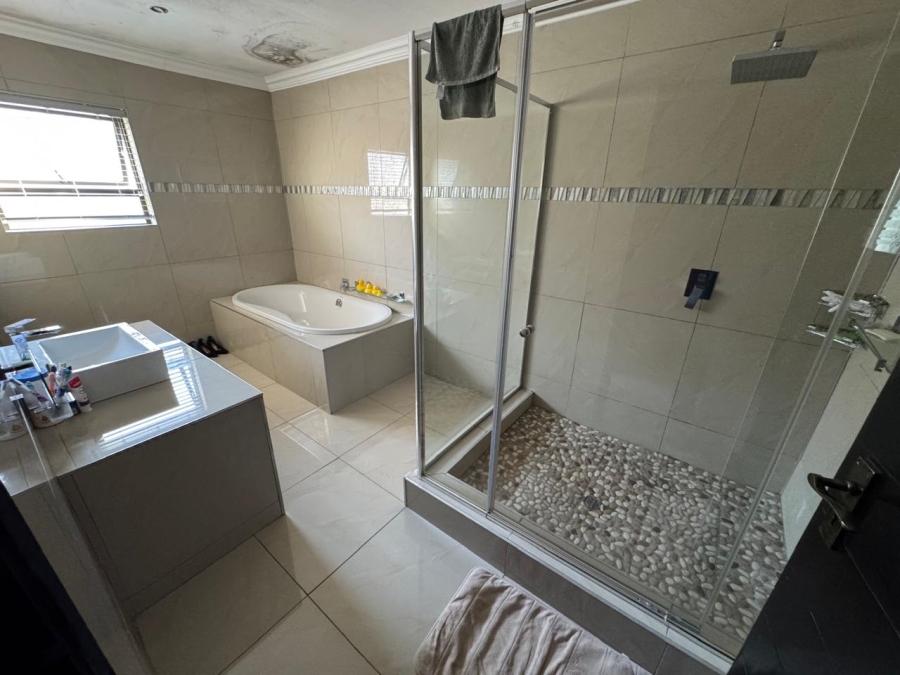 4 Bedroom Property for Sale in Bendor Limpopo