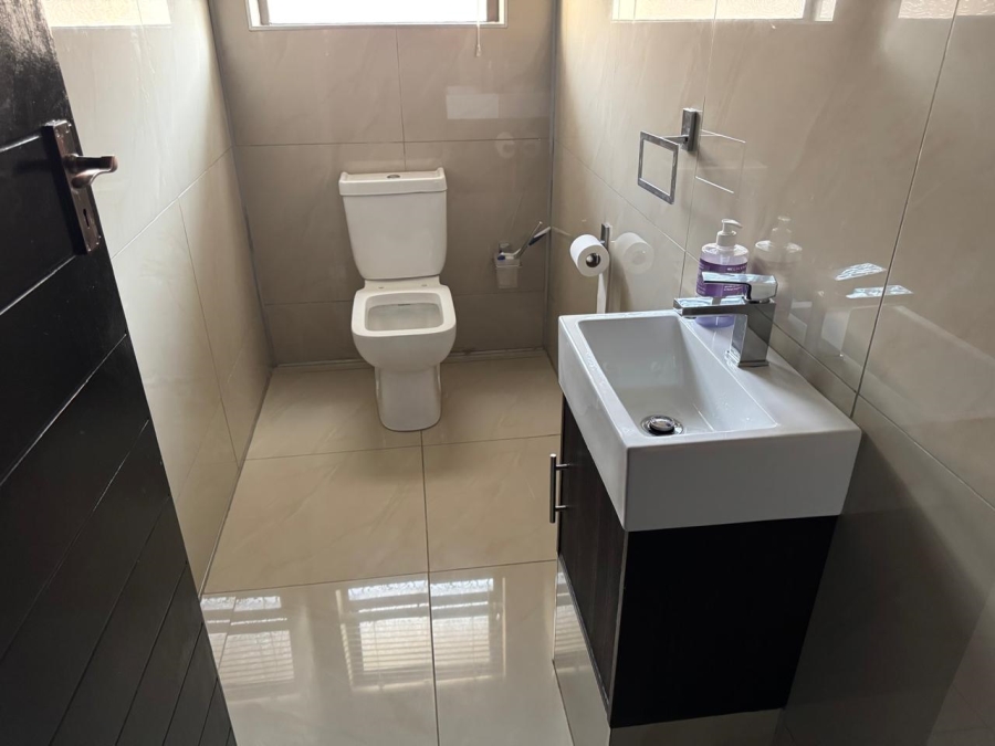 4 Bedroom Property for Sale in Bendor Limpopo
