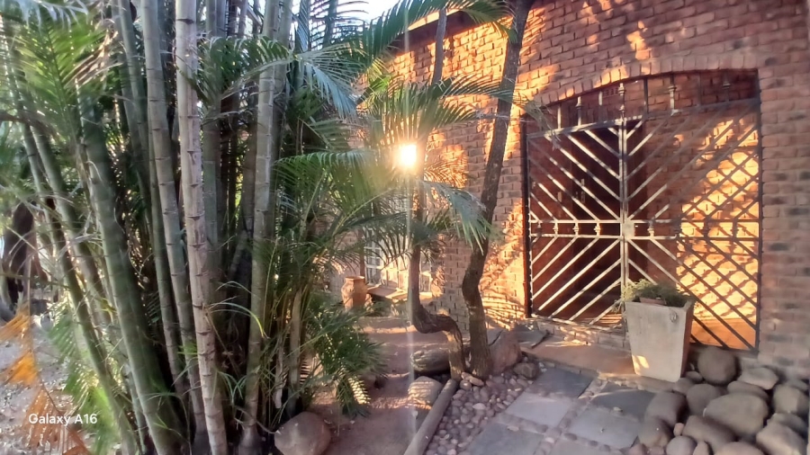 6 Bedroom Property for Sale in Vaalwater Limpopo