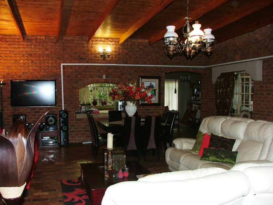 6 Bedroom Property for Sale in Vaalwater Limpopo
