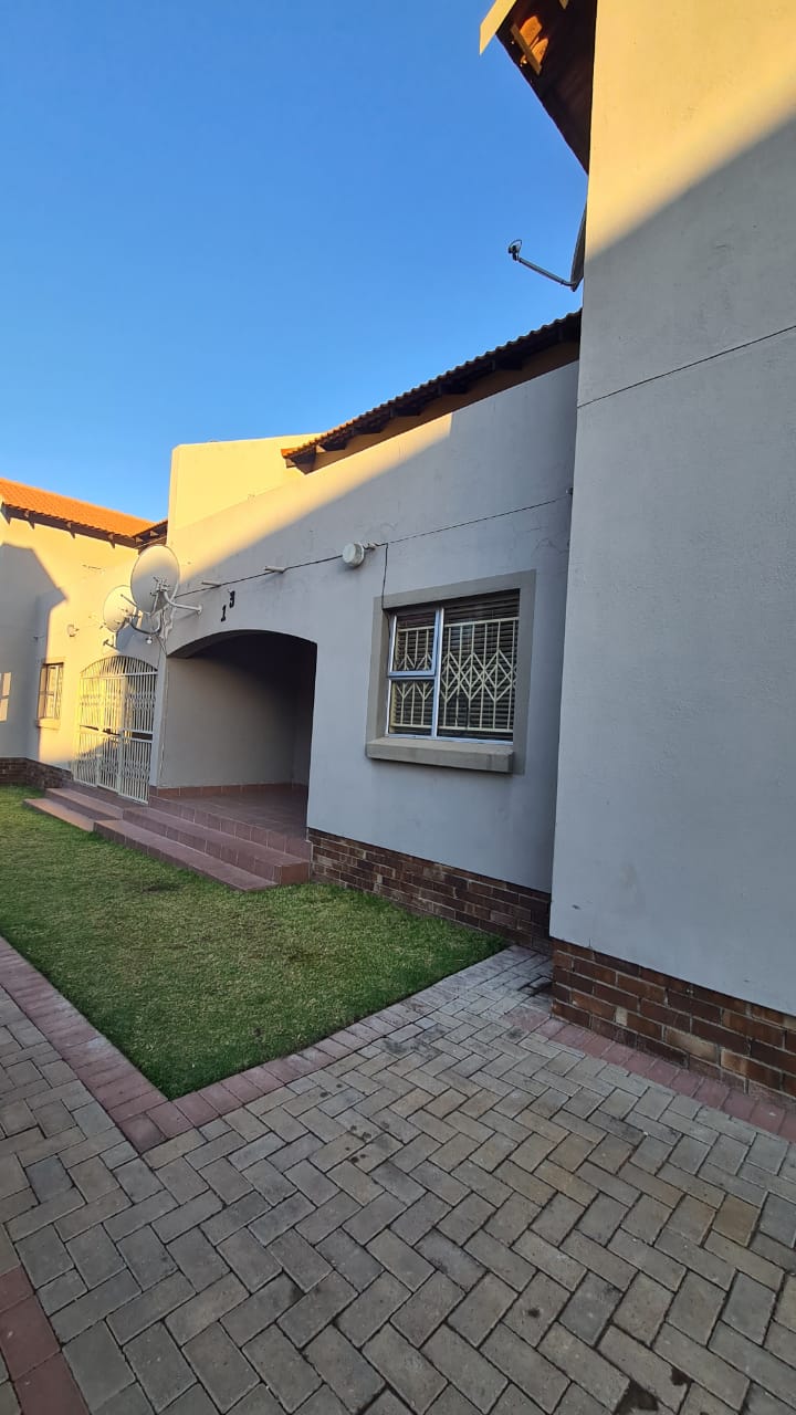 To Let 2 Bedroom Property for Rent in Ivydale A H Limpopo