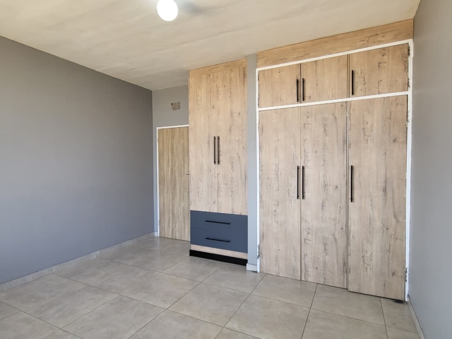 2 Bedroom Property for Sale in Polokwane Central Limpopo