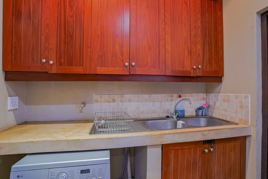 6 Bedroom Property for Sale in Zebula Golf Estate Limpopo