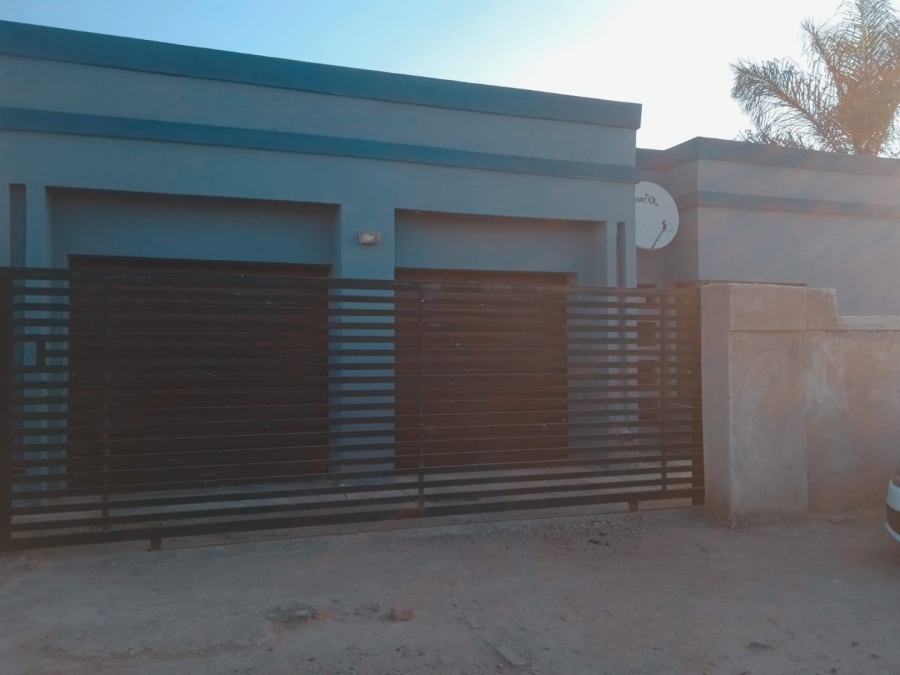 To Let 3 Bedroom Property for Rent in Madiba Park Limpopo
