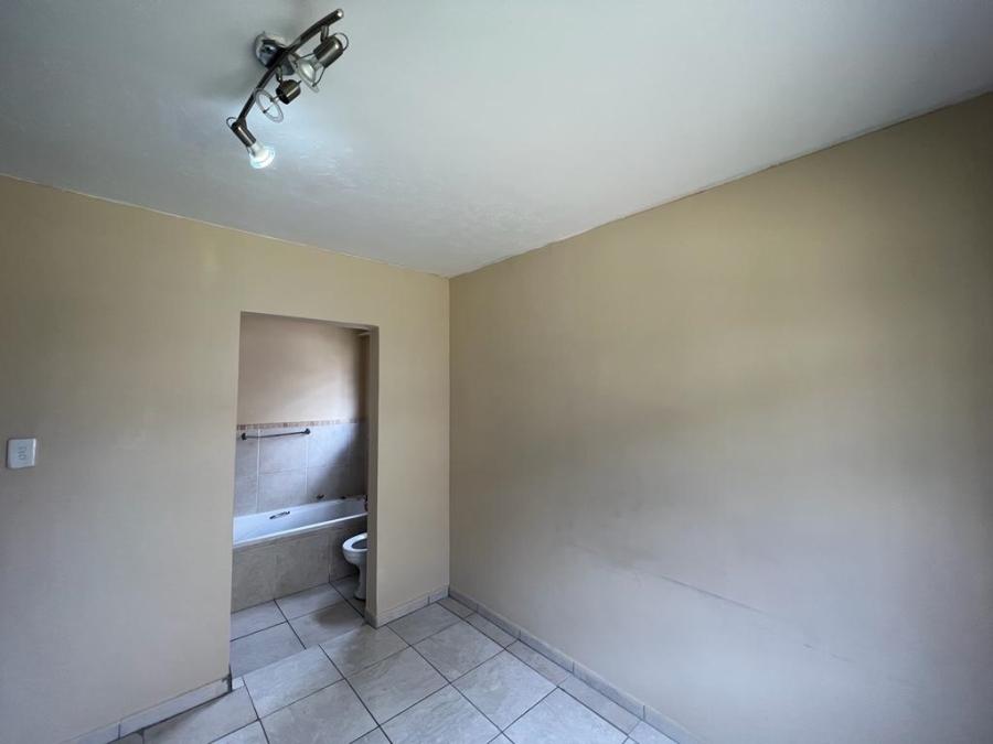 To Let 3 Bedroom Property for Rent in Ivydale A H Limpopo