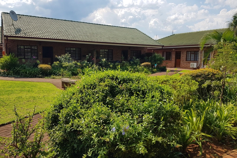 1 Bedroom Property for Sale in Aquapark Limpopo