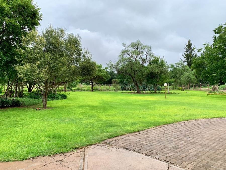 7 Bedroom Property for Sale in Ivydale Limpopo