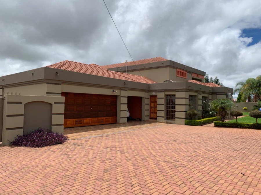 5 Bedroom Property for Sale in Sterpark Limpopo
