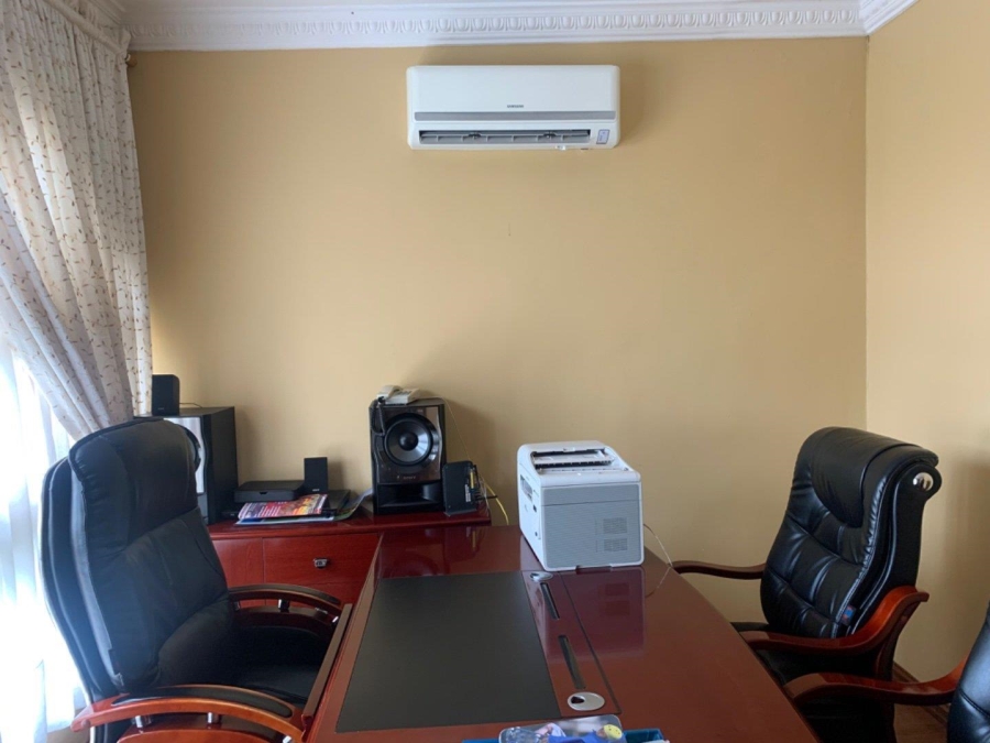 5 Bedroom Property for Sale in Sterpark Limpopo
