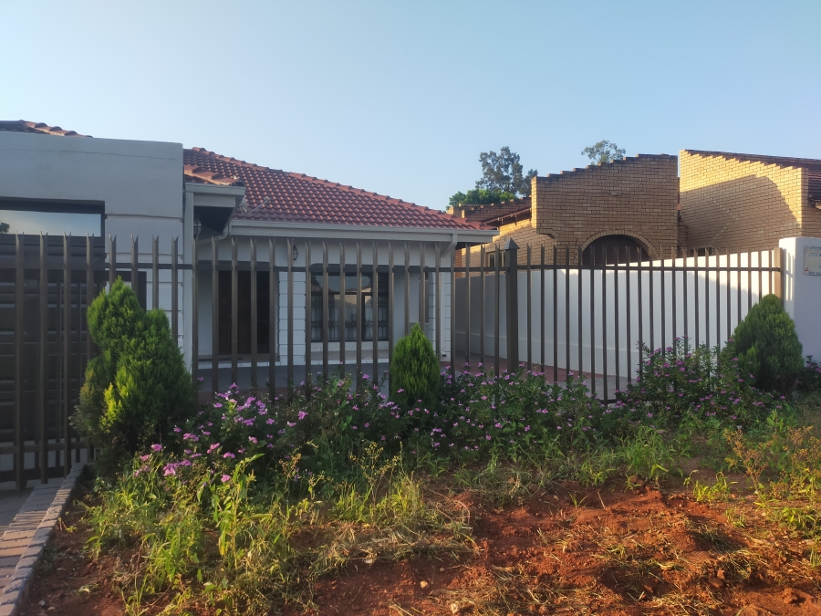 3 Bedroom Property for Sale in Shayandima Limpopo