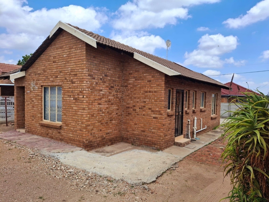 3 Bedroom Property for Sale in Ivydale Limpopo