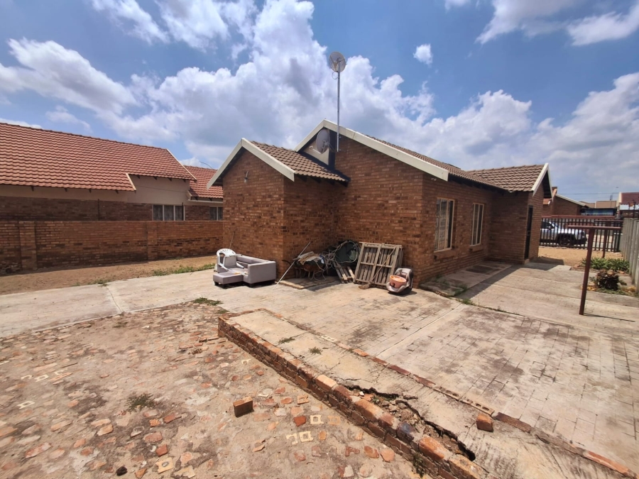 3 Bedroom Property for Sale in Ivydale Limpopo