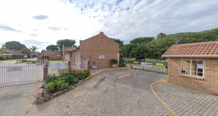 1 Bedroom Property for Sale in Koraal Retirement Village Limpopo