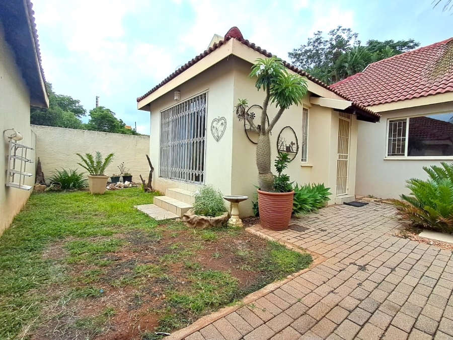 To Let 2 Bedroom Property for Rent in Moregloed Limpopo