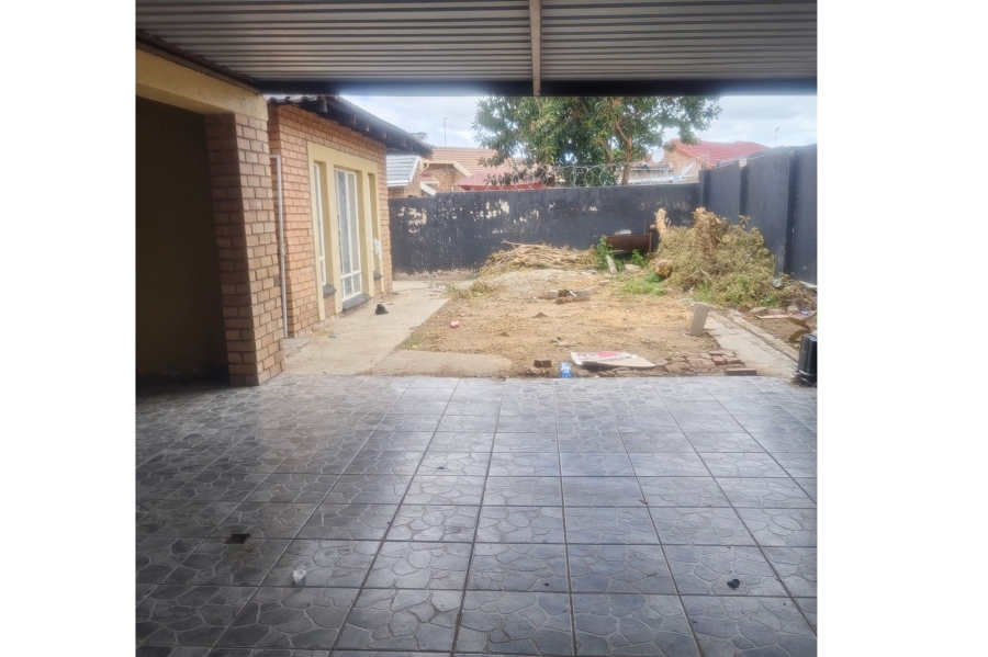 6 Bedroom Property for Sale in Emdo Park Limpopo