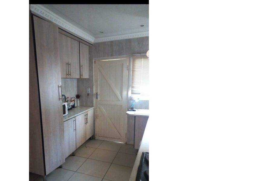 6 Bedroom Property for Sale in Emdo Park Limpopo