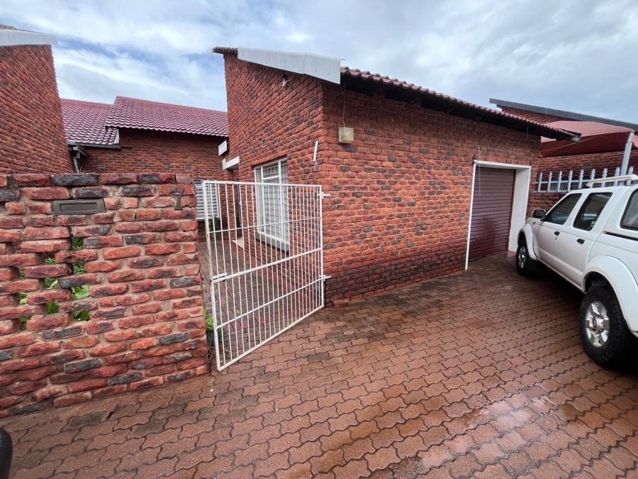 To Let 3 Bedroom Property for Rent in Mokopane Central Limpopo