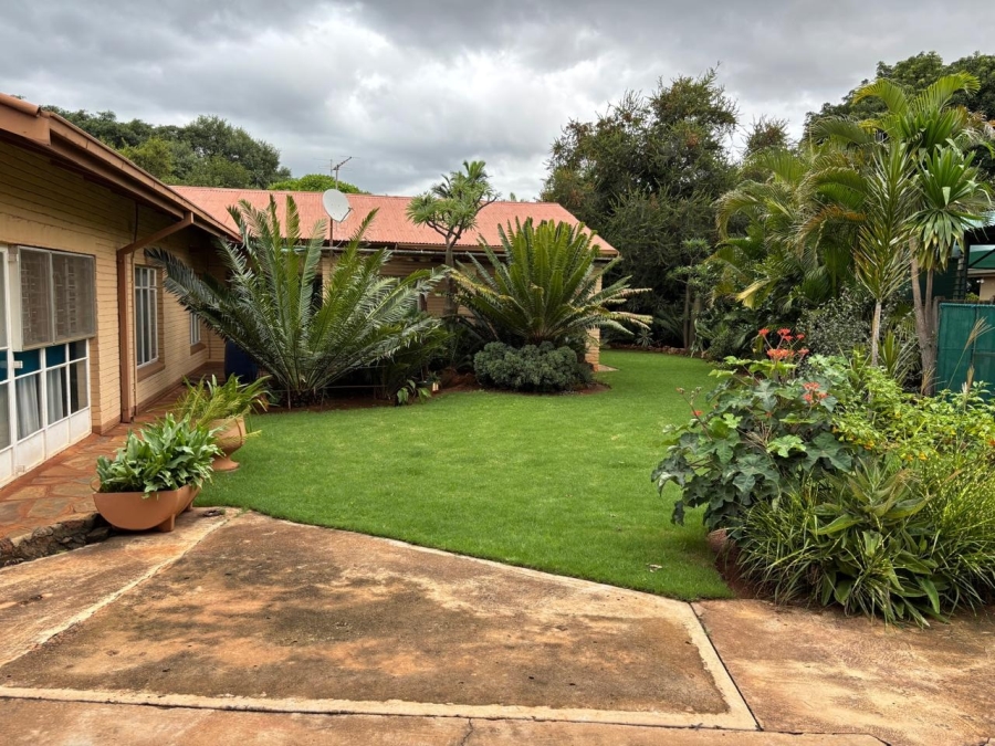 4 Bedroom Property for Sale in Kameeldoringpark Limpopo