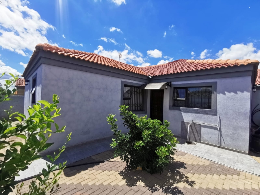 3 Bedroom Property for Sale in Rethabile Gardens Limpopo