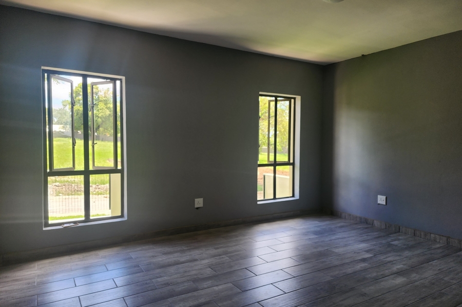 4 Bedroom Property for Sale in Fauna Park Limpopo