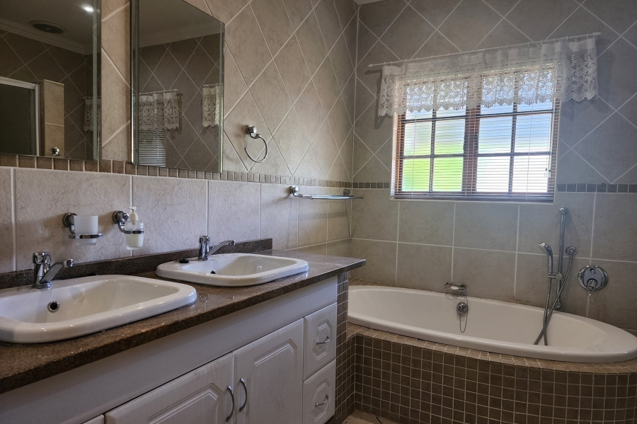 4 Bedroom Property for Sale in Aquapark Limpopo