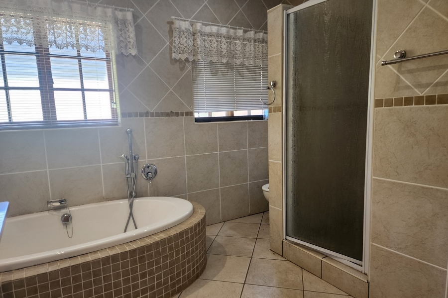 4 Bedroom Property for Sale in Aquapark Limpopo