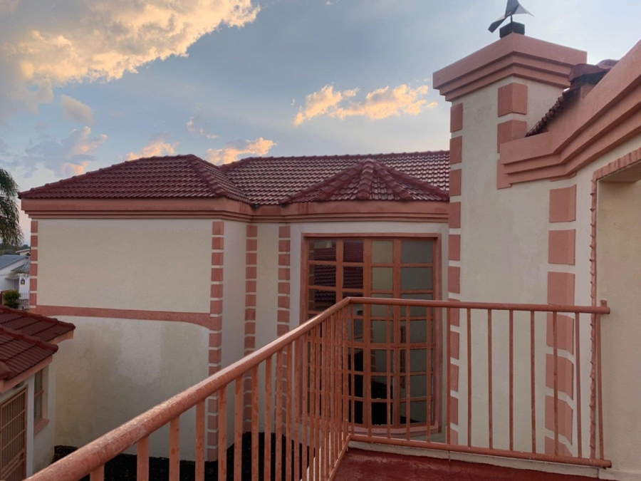 6 Bedroom Property for Sale in Flora Park Limpopo