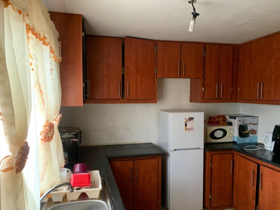 6 Bedroom Property for Sale in Flora Park Limpopo