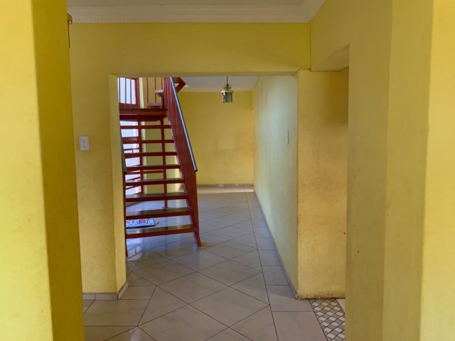 6 Bedroom Property for Sale in Flora Park Limpopo