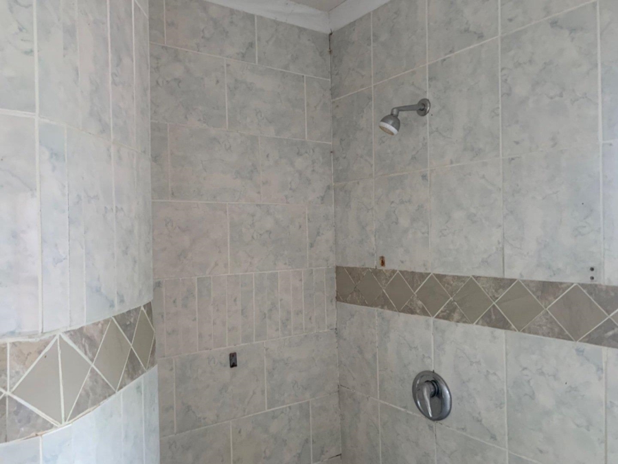 6 Bedroom Property for Sale in Flora Park Limpopo