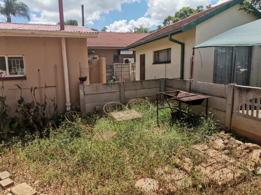 6 Bedroom Property for Sale in Polokwane Central Limpopo