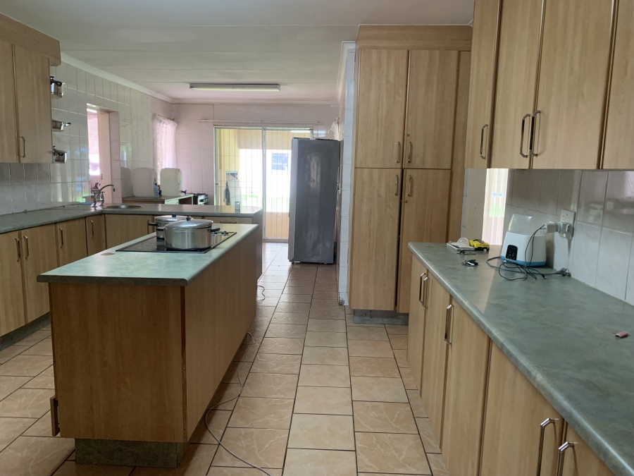 5 Bedroom Property for Sale in Bendor Limpopo