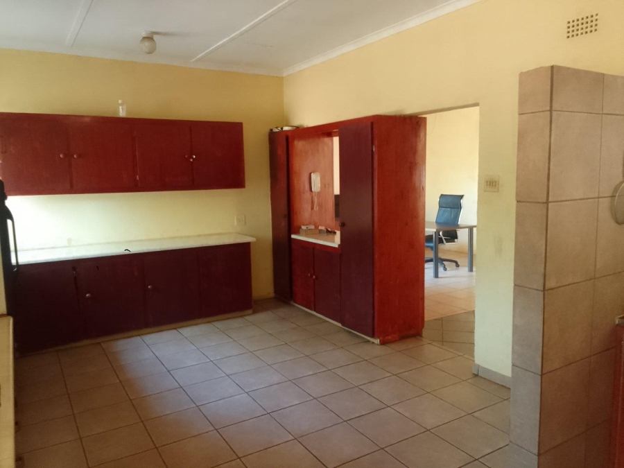 5 Bedroom Property for Sale in Eduan Park Limpopo