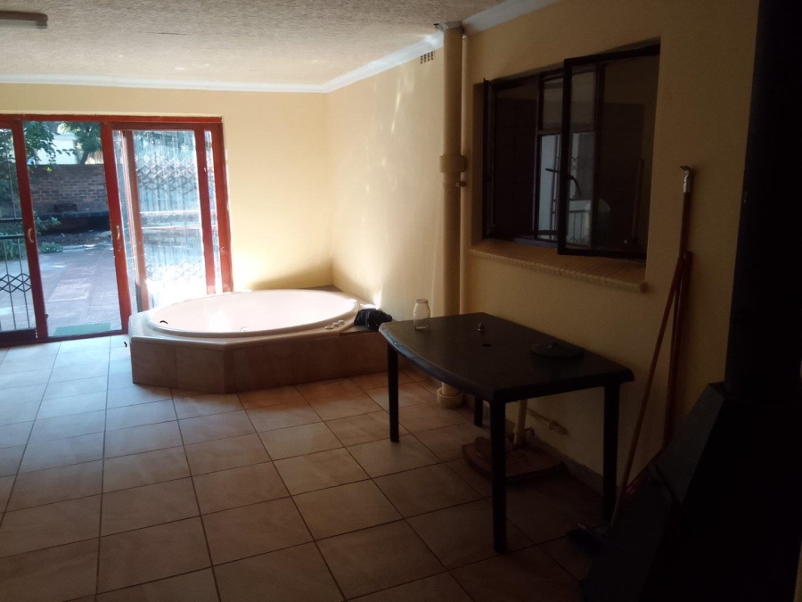 5 Bedroom Property for Sale in Eduan Park Limpopo