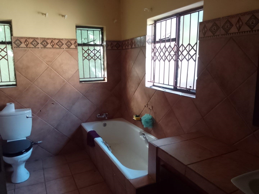 5 Bedroom Property for Sale in Eduan Park Limpopo