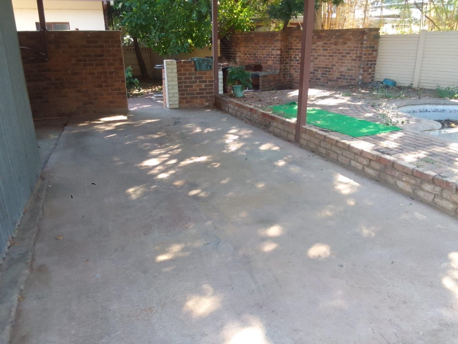 5 Bedroom Property for Sale in Eduan Park Limpopo