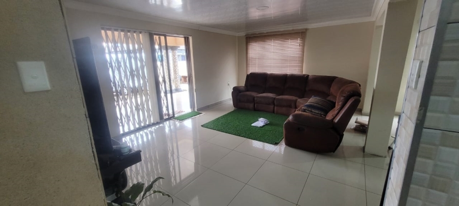 4 Bedroom Property for Sale in Chroompark Limpopo