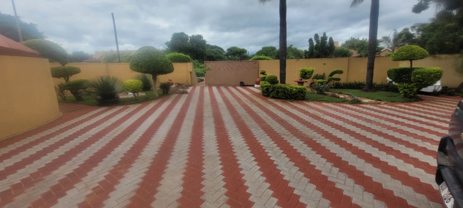 4 Bedroom Property for Sale in Chroompark Limpopo