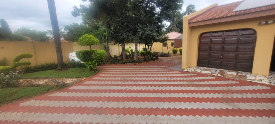 4 Bedroom Property for Sale in Chroompark Limpopo