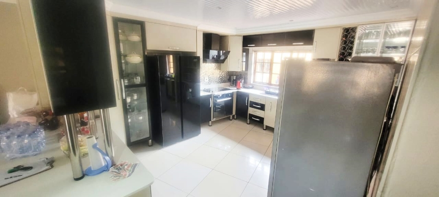 4 Bedroom Property for Sale in Chroompark Limpopo