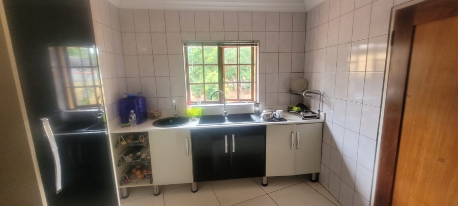 4 Bedroom Property for Sale in Chroompark Limpopo