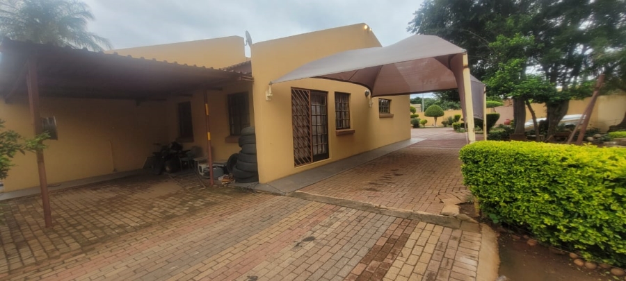 4 Bedroom Property for Sale in Chroompark Limpopo