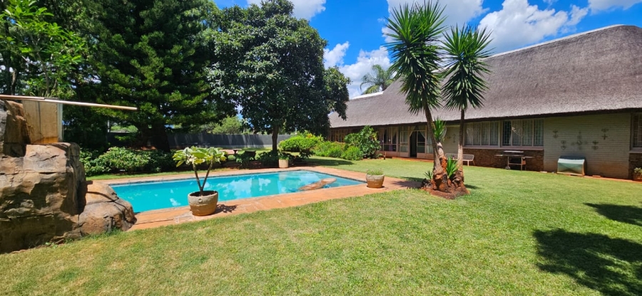 4 Bedroom Property for Sale in Kameeldoringpark Limpopo