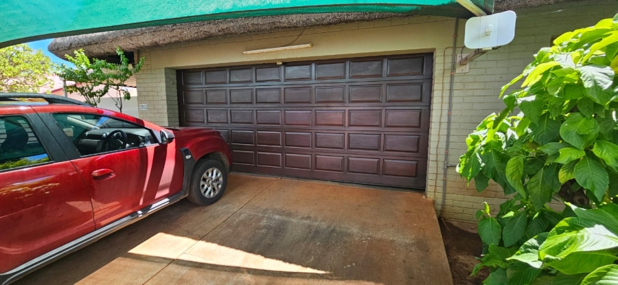 4 Bedroom Property for Sale in Kameeldoringpark Limpopo